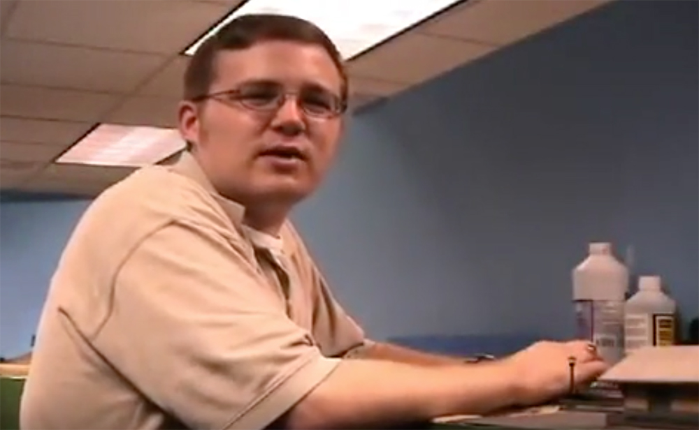 Modeler's spotlight video for the week of July 17, 2008 -- Inside Cody's Office