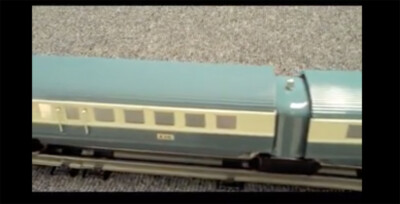 O gauge Blue Streak passenger set by Lionel Corp. Tinplate Line (MTH)