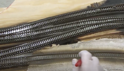 Thin Branch Series: Painting track with an airbrush