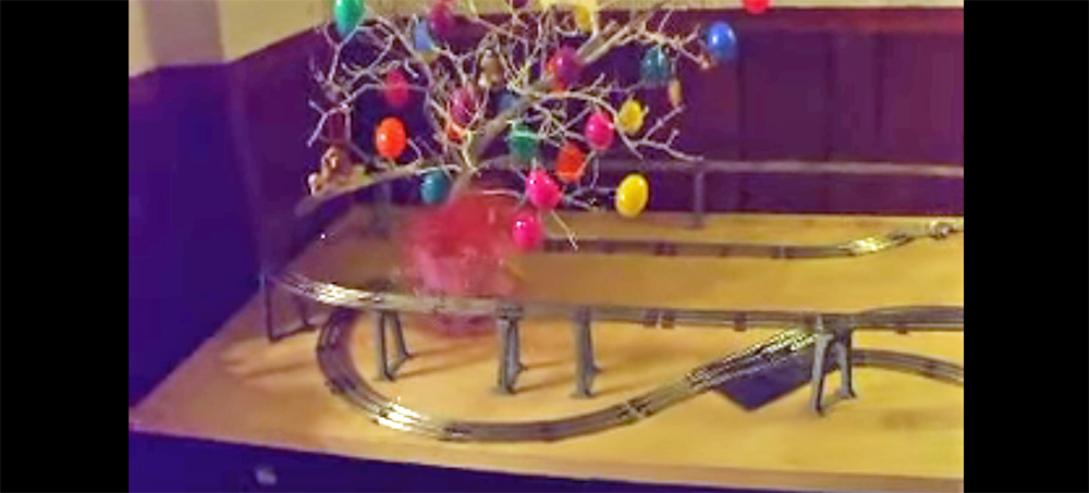 Janis Roguskie’s 1950s style dealer display layout