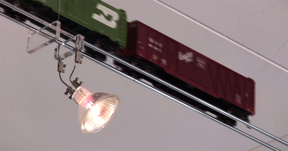 Track lighting railroad