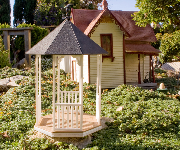 Make a gazebo for your railroad garden