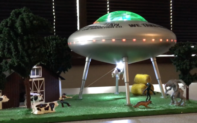 Menards O gauge UFO scene