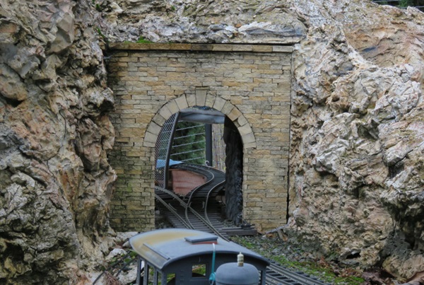 Stacked stone tunnel portal