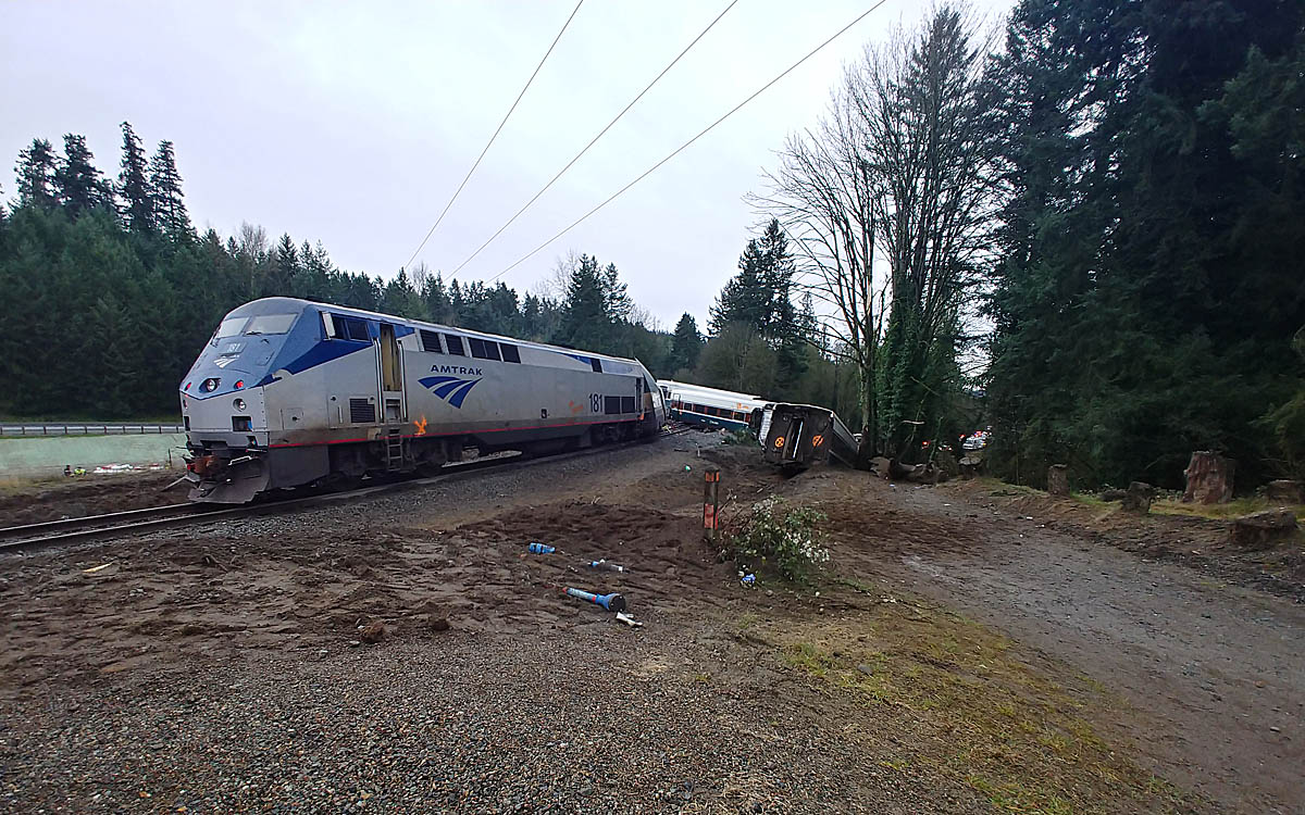 1218171018a_HDR