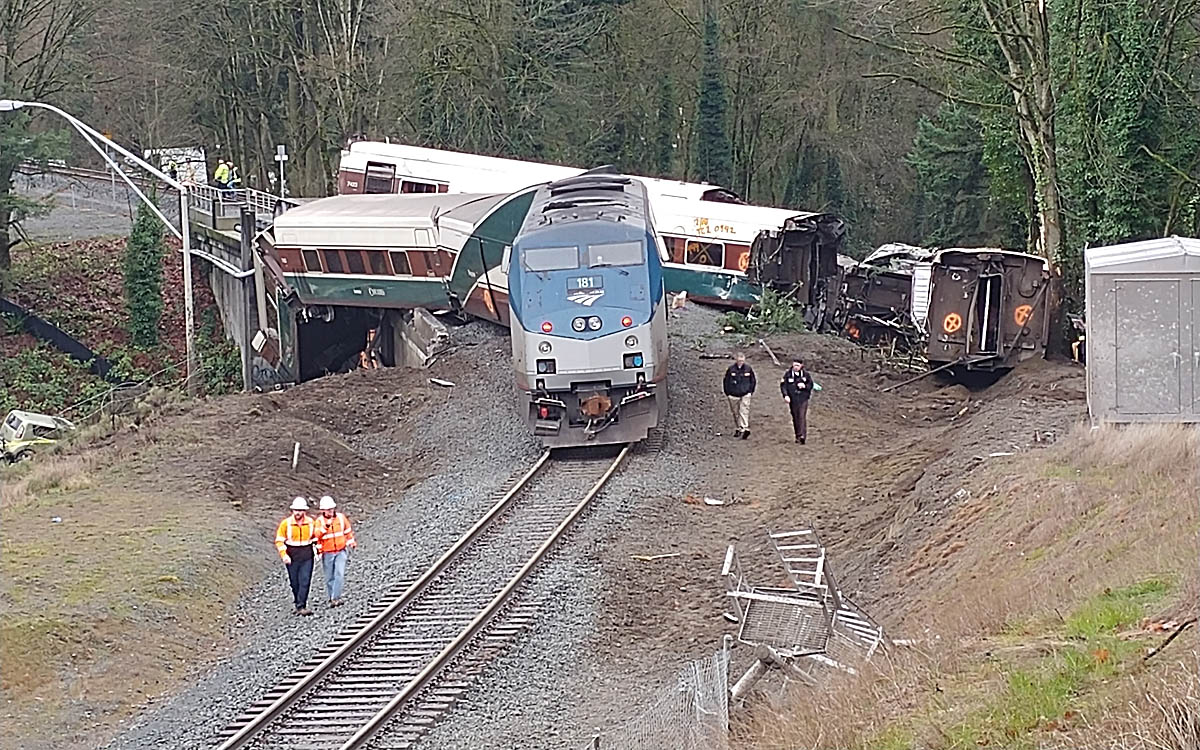 Amtrak Cascades' train derails onto Washington highway | Trains Magazine