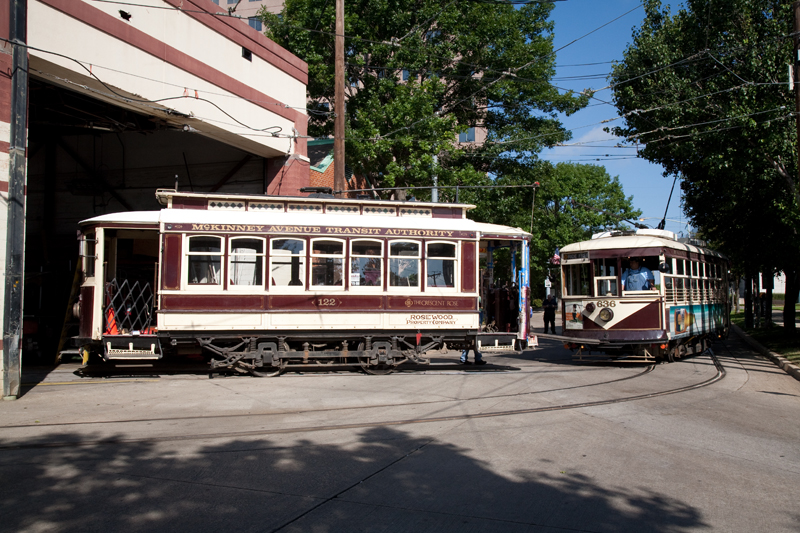 McKinney Avenue trolley No. 122