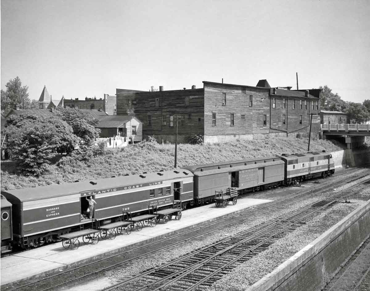 Atlantic Coast Line train