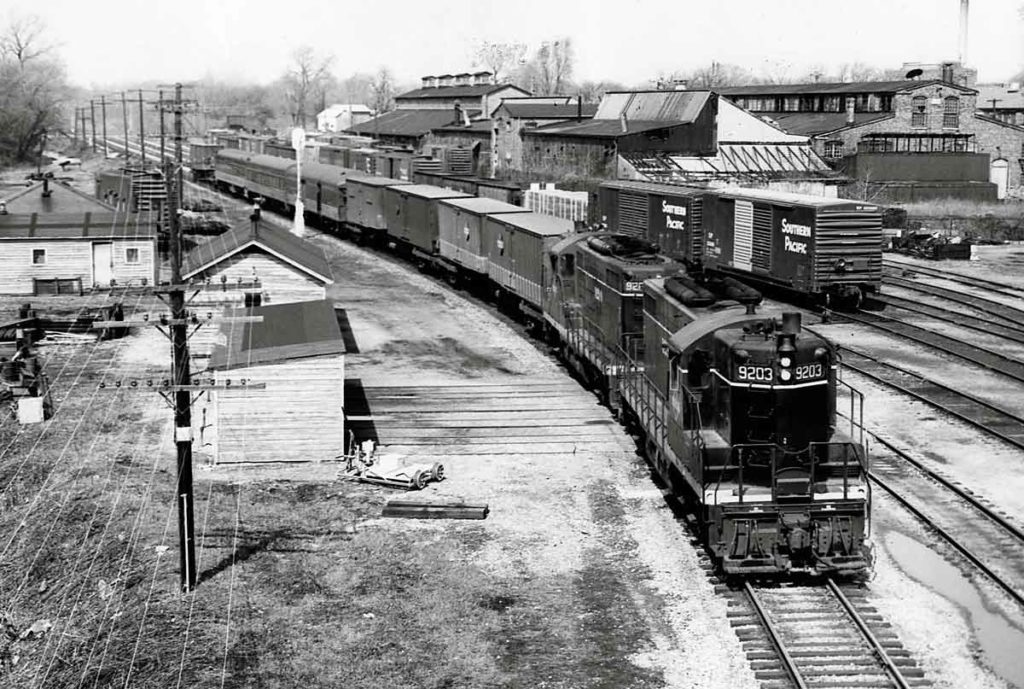 Illinois Central Railroad Flexi-Van flat cars