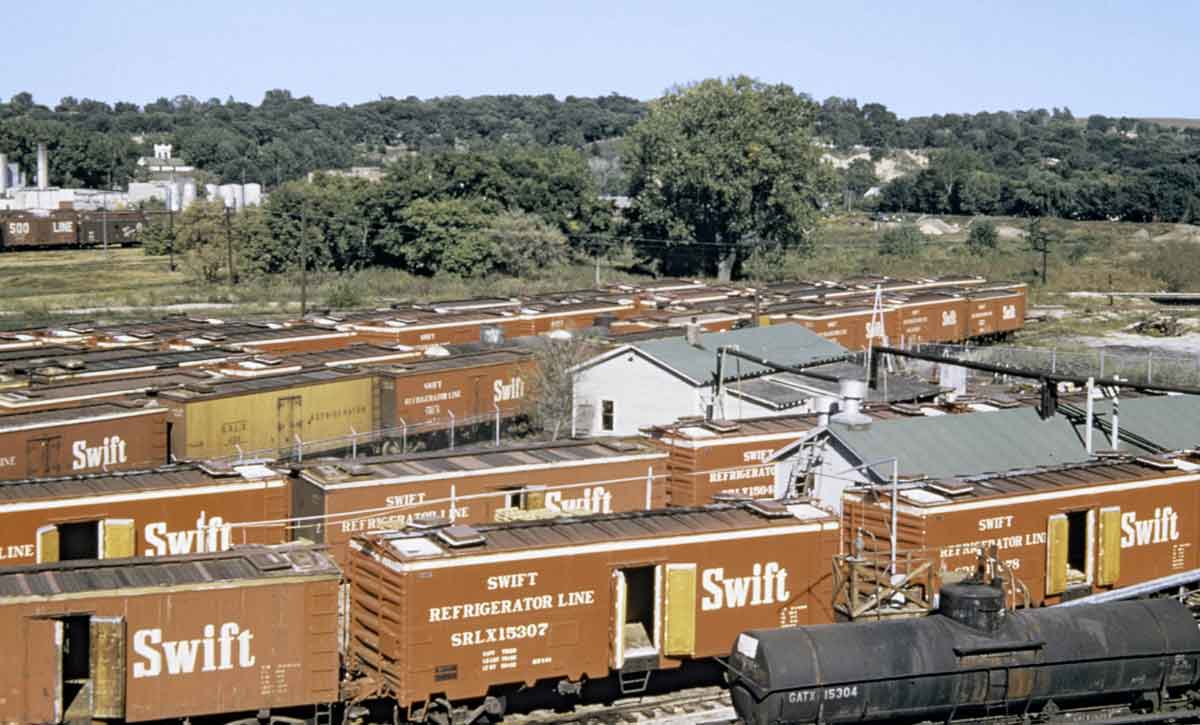 Swift refrigerator cars