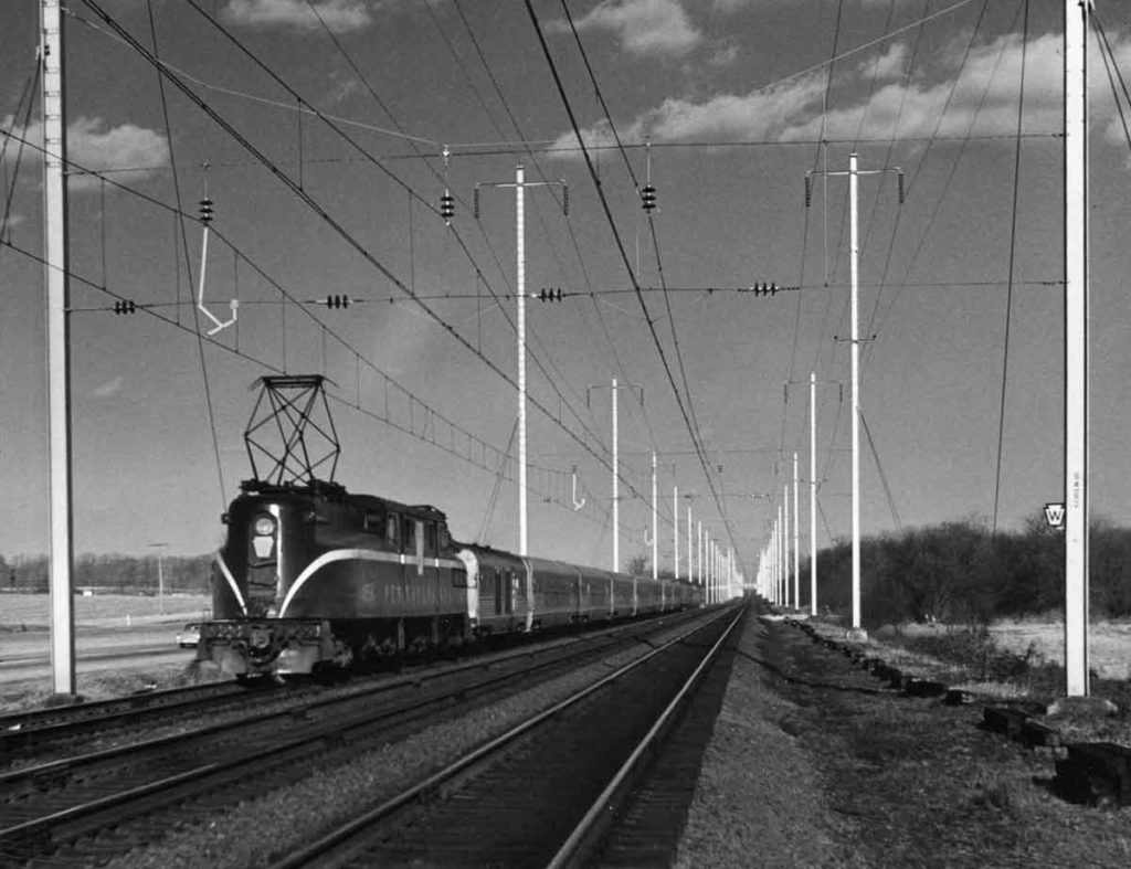 GG1 north of Aberdeen