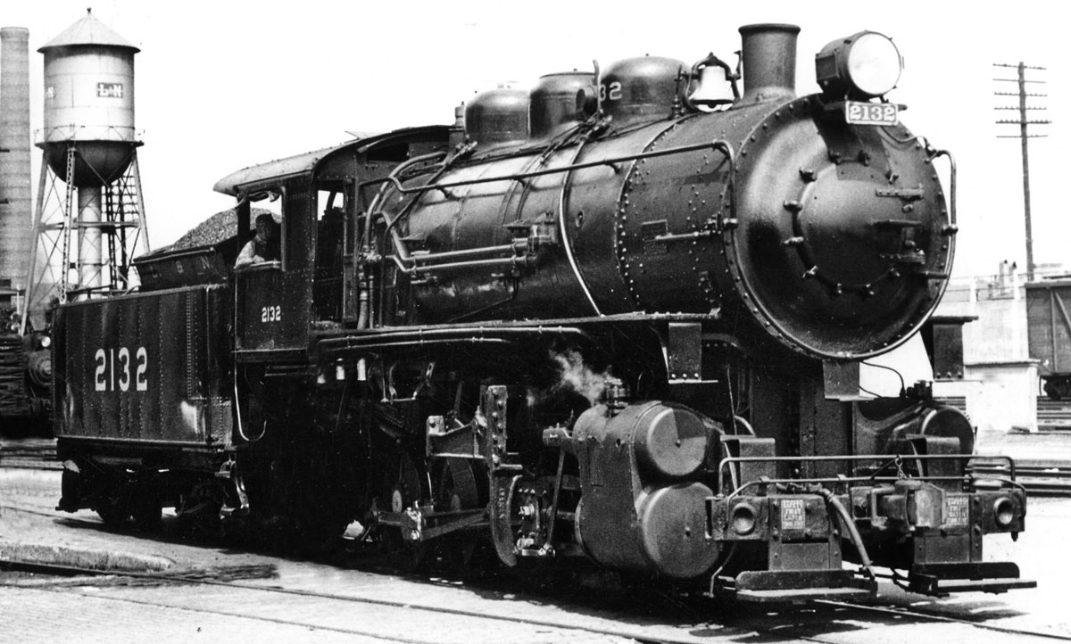 Паровозы с одним экипажем. Паровоз эм 725-39. Паровоз Юнг в 111 году. Steam Train Germany 1900.