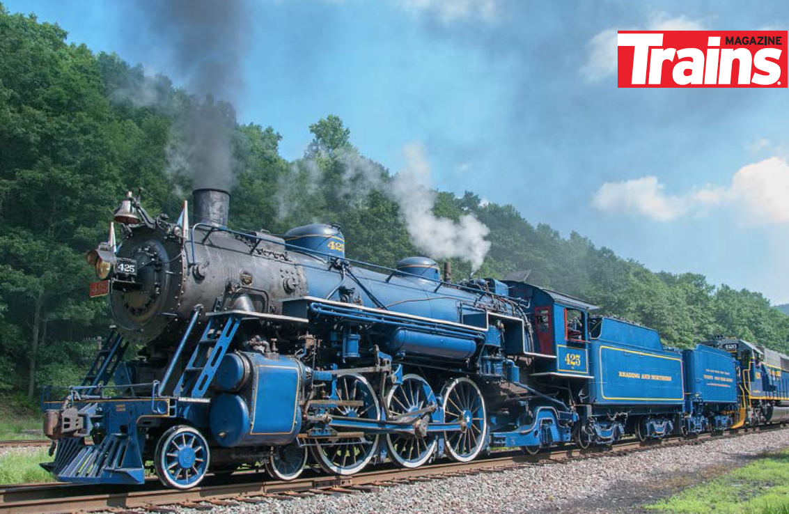 Blue Mountain & Reading Pacific-type 4-6-2 No. 425 in Pennsylvania.