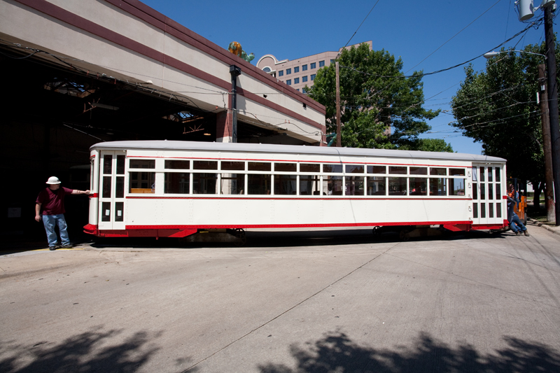 McKinney Avenue trolley No. 754