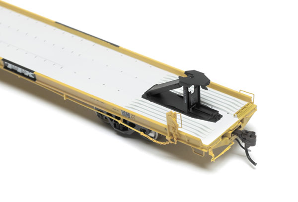 Athearn Trains HO scale 89-foot flatcar - wire and plastic details