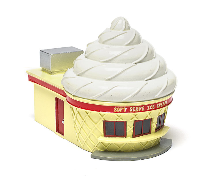 BachmannRoadsideUSAHOscaleicecreamstand
