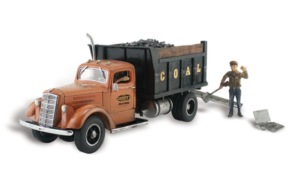 Woodland Scenics N scale Lumpy’s Coal Co. vehicle and figure set