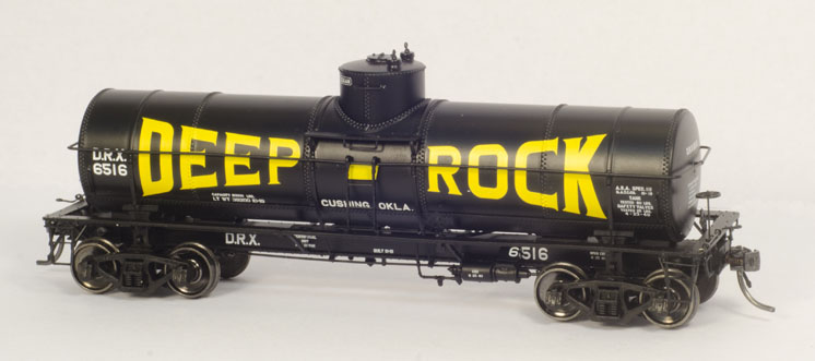 Tangent Scale Models HO scale General American 8,000-gallon 1917-design radial course tank car