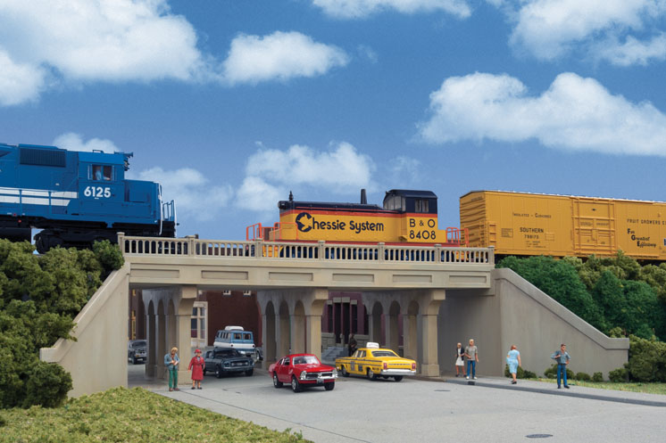 Wm. K. Walthers HO scale urban concrete overpass