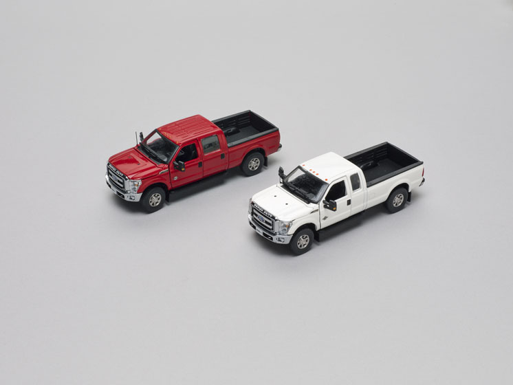 Atlas O Ford F-250 XLT pickup trucks