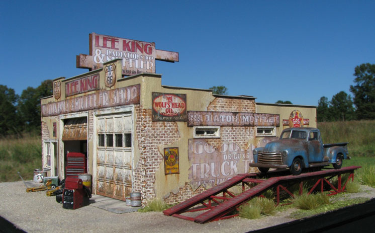 Showcase Miniatures HO scale Lee King Radiator and Muffler Repair Shop