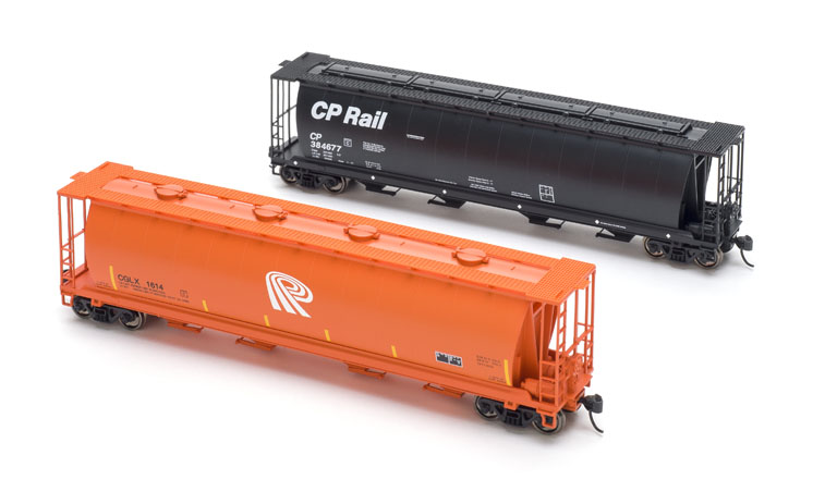 Wm. K. Walthers HO scale National Steel Car 4,550-cubic-foot-capacity four-bay cylindrical covered hopper