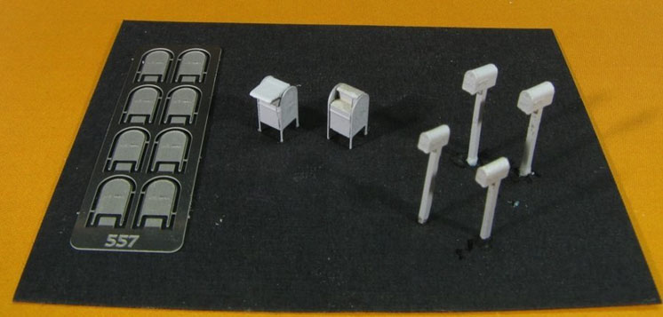 Showcase Miniatures N scale mailbox set