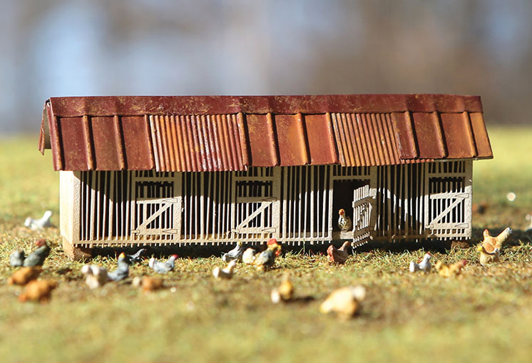 Bollinger Edgerly Scale Trains HO scale chicken fattening pen kit