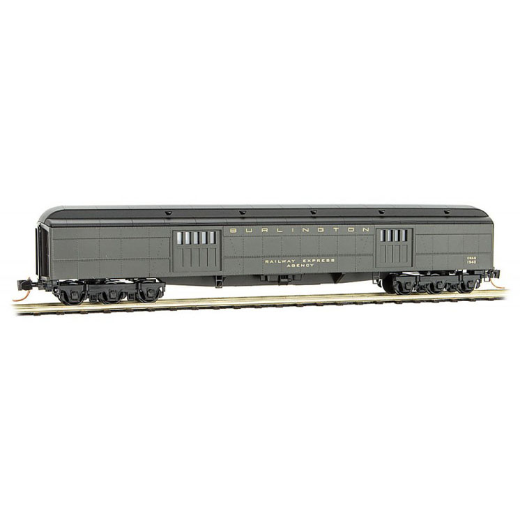 Micro-Trains Line Co. N scale 70-foot heavyweight baggage car