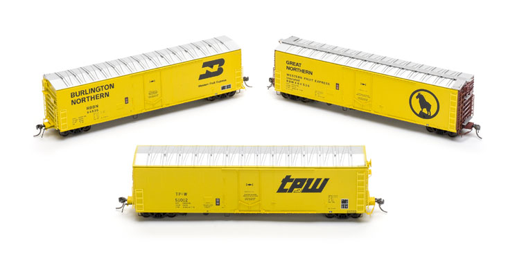 Moloco HO scale Fruit Growers Express 50-foot insulated boxcar