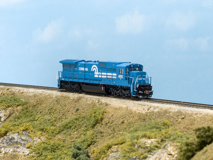 ScaleTrains.com N scale General Electric C39-8 diesel locomotive