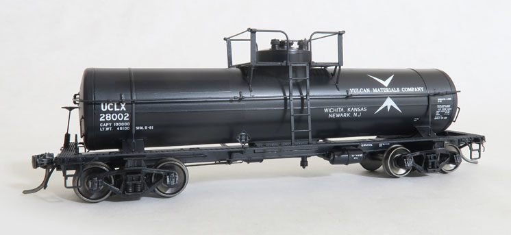 Tangent Scale Models HO scale General American 1952-design 8,000-gallon welded general service tank car