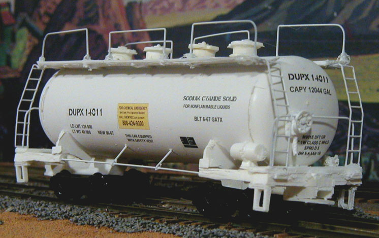 Concept Models HO scale General American Transportation Corp. DuPont no. 14011 sodium cyanide tank car