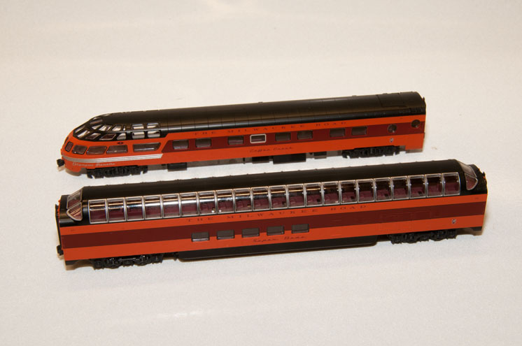 Kato USA N scale Milwaukee Road Olympian Hiawatha nine-car set