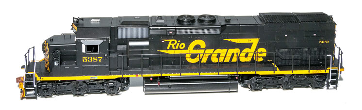 ScaleTrains.com HO scale Electro-Motive Division SD40T-2 diesel locomotive
