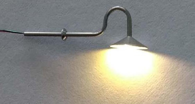 Evan Designs O scale Gooseneck lamp