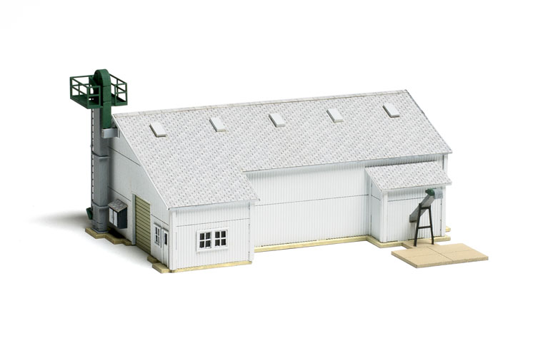 Blair Line N scale Farmer’s Fertilizer Supply kit