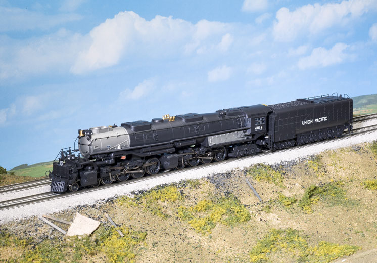 Rivarossi HO scale UP Big Boy silver and black.