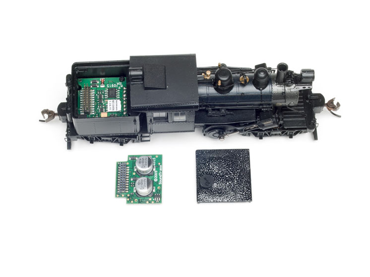 DCC decoder for Bachmann HO scale Climax locomotive