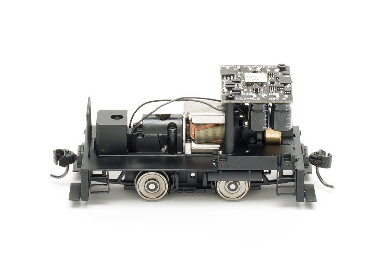 Walthers HO Plymouth ML-8 die-cast metal frame