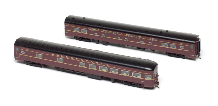Walthers HO scale Broadway Limited sleeper and observation car