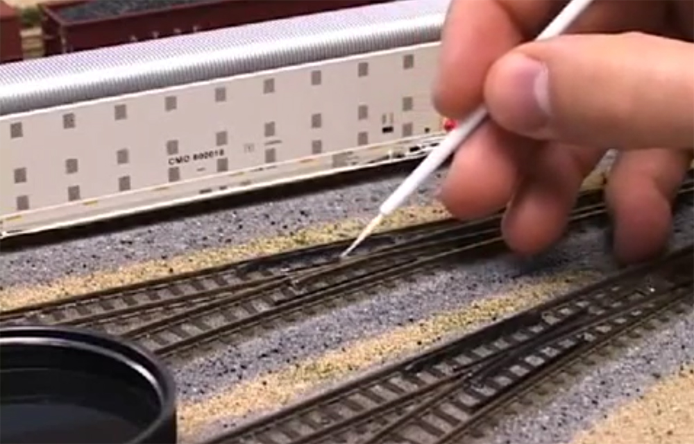 How to blacken turnout frogs on model railroad track