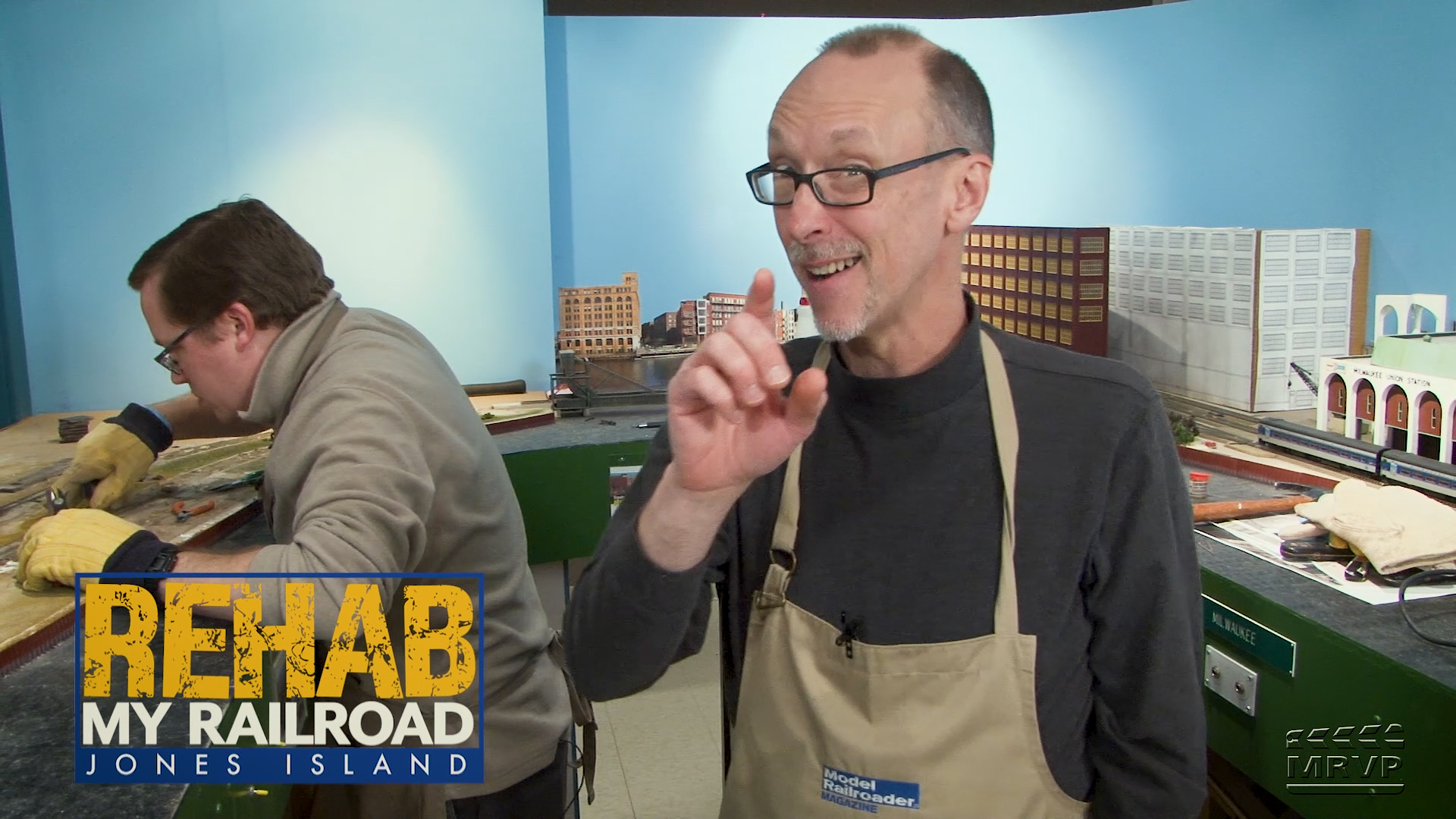 Rehab My Railroad: Benchwork deconstruct/reconstruct, Episode 3