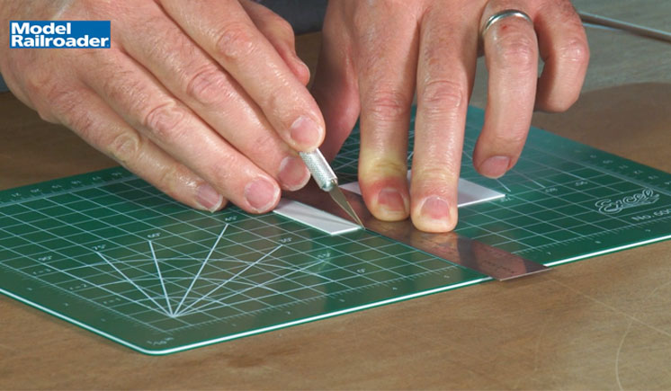 Stuff We Use: Work smarter with a self healing cutting mat