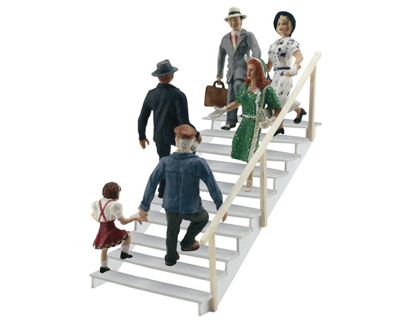 Woodland Scenics Taking the stairs figure and detail set