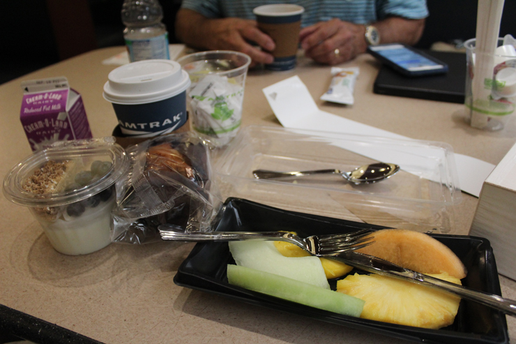 Amtrak_Breakfast_Johnston
