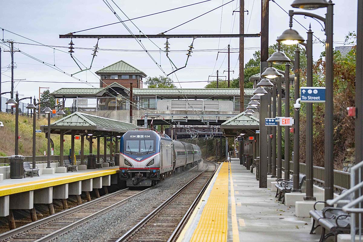 AmtrakMountJoy2