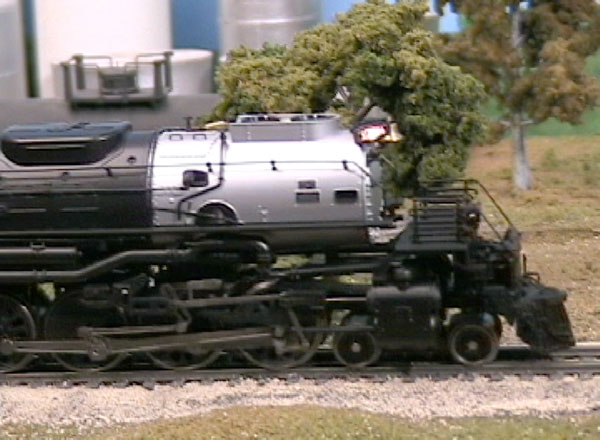 Athearn HO scale 4-8-8-4 Big Boy video