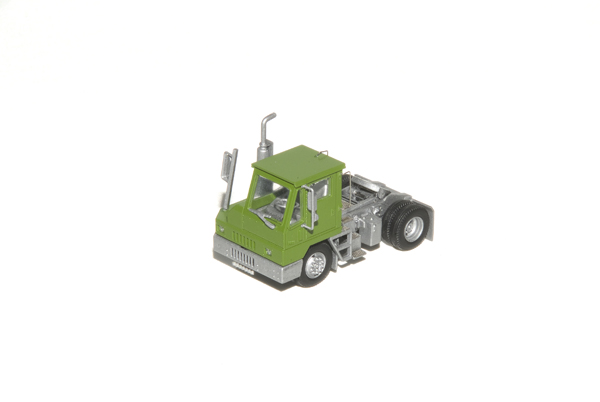 Athearn Trains HO scale yard tractor