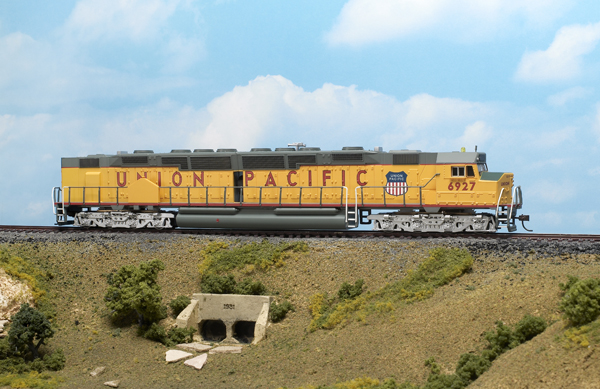 Bachmann HO scale EMD DDA40X diesel locomotive